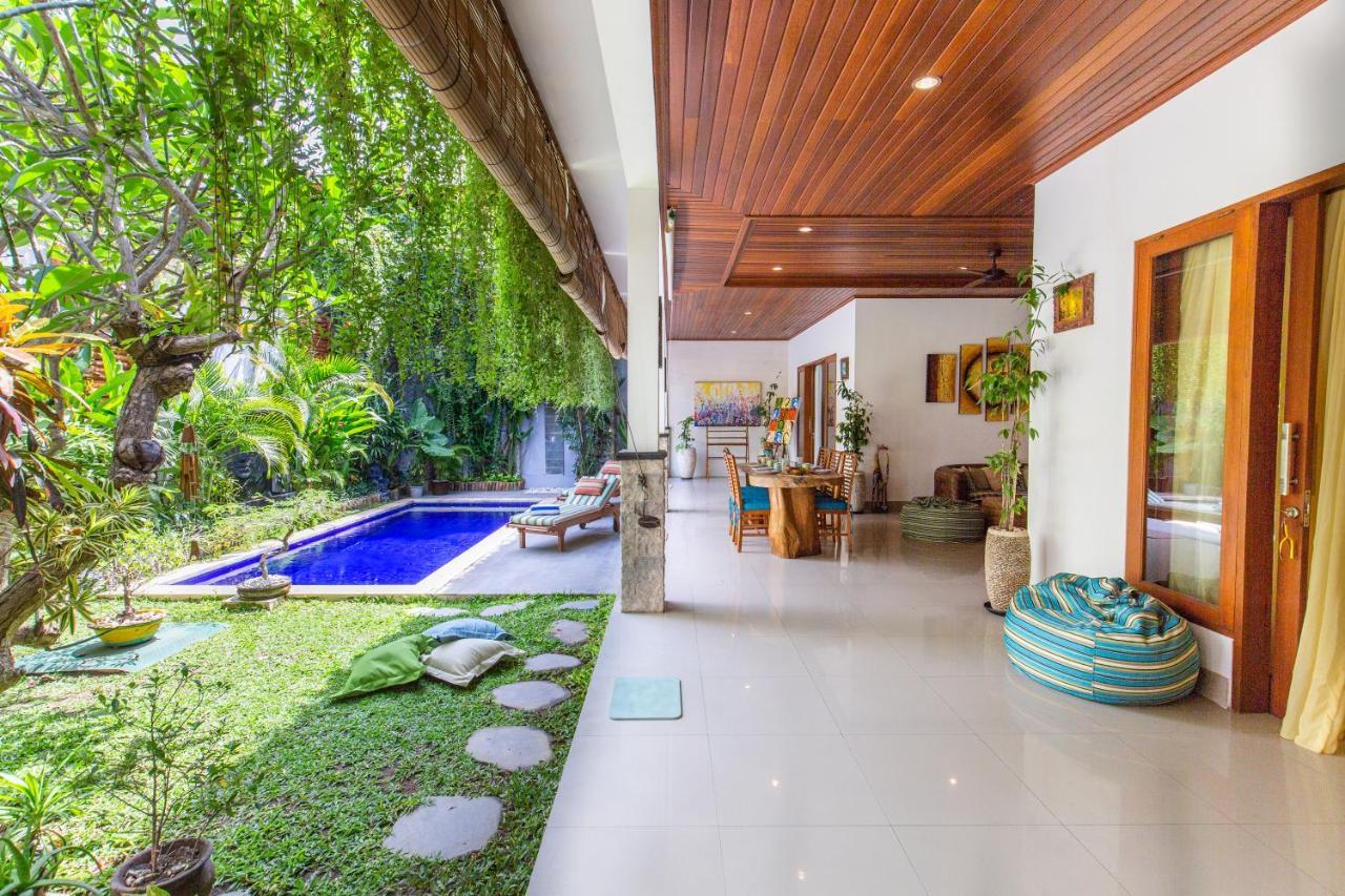 Masbro Art Villas Семиняк Екстериор снимка