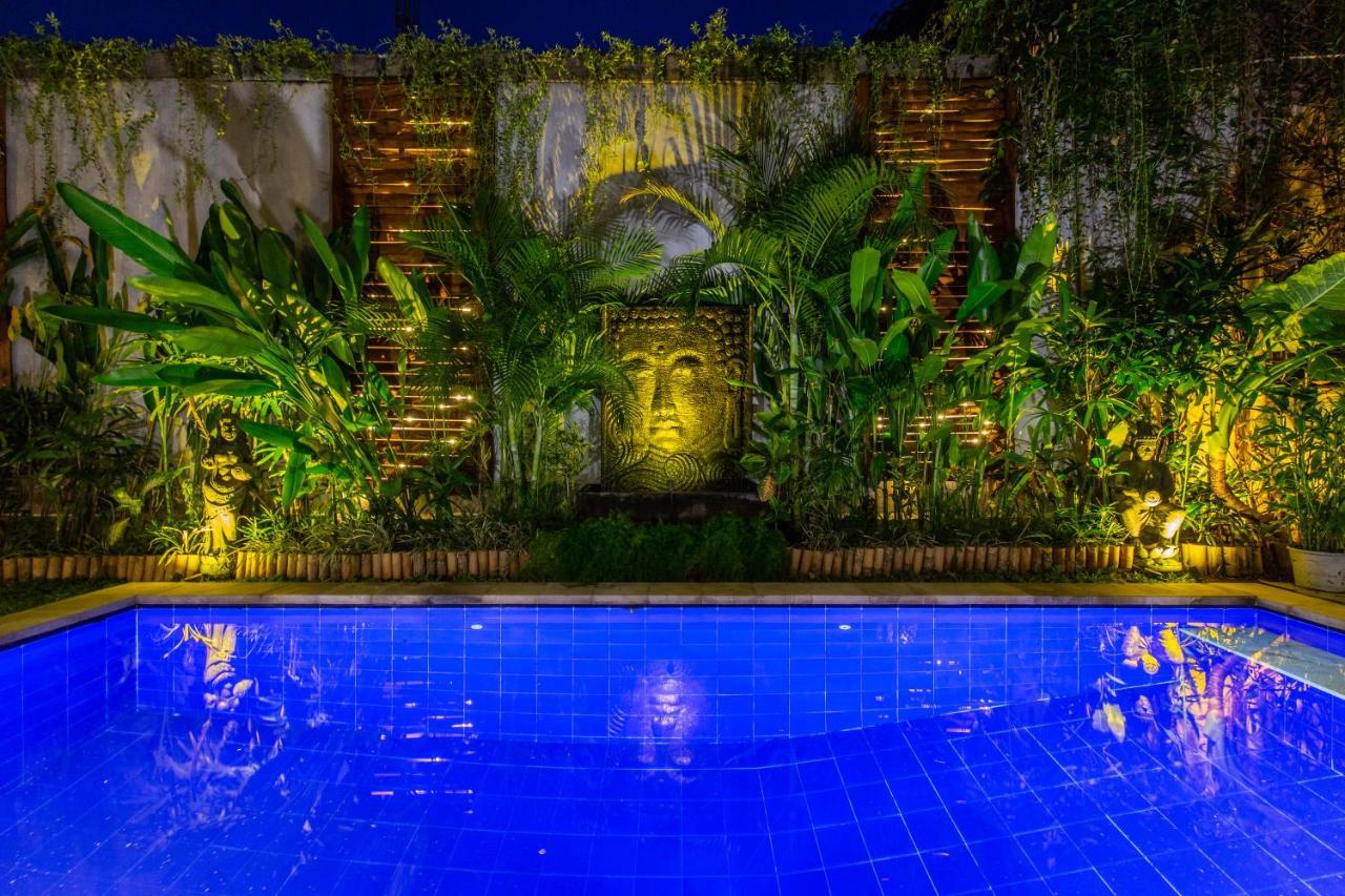 Masbro Art Villas Семиняк Екстериор снимка