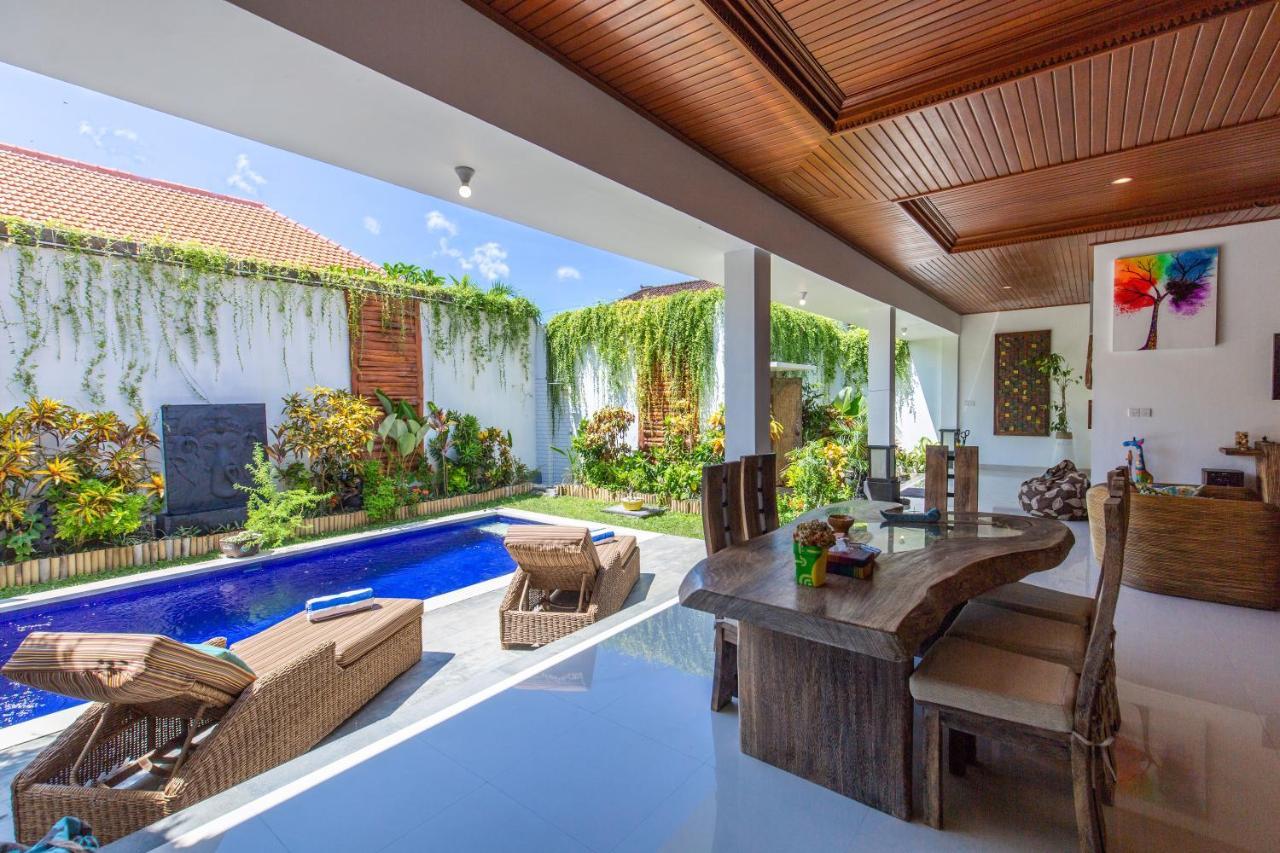 Masbro Art Villas Семиняк Екстериор снимка