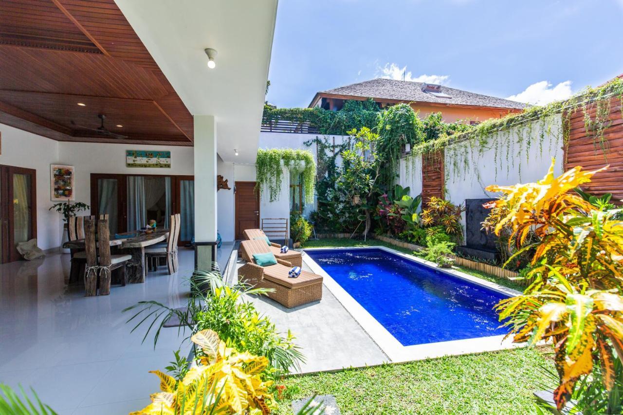 Masbro Art Villas Семиняк Екстериор снимка